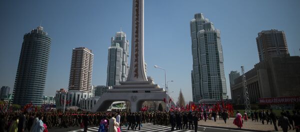 Vojnici Korejske narodne armije u Pjongjangju - Sputnik Srbija