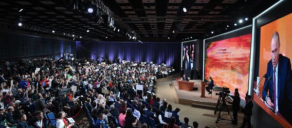 Годишња прес-конференција руског председника Владимира Путина Годишња прес-конференција руског председника Владимира Путина - Sputnik Србија