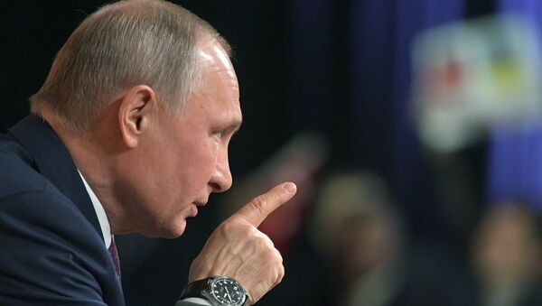 Predsednik Rusije Vladimir Putin na godišnjoj konferenciji za medije u Moskvi - Sputnik Srbija