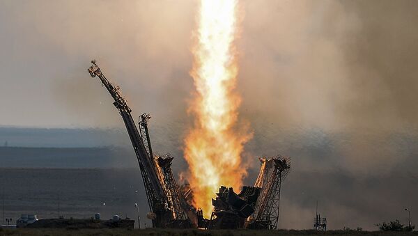 Lansiranje rakete-nosača Sojuz-FG sa svemirskim brodom Sojuz-MS sa kosmodroma Bajkonur - Sputnik Srbija