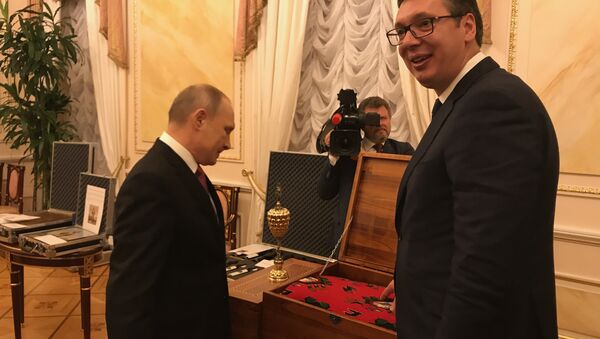 Putin i Vučić razmenili poklone - Sputnik Srbija