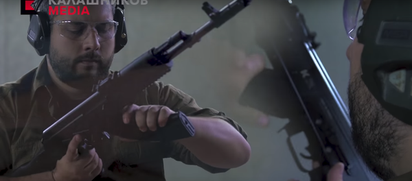 Калашњиков представио нову пушку (видео) - Sputnik Србија