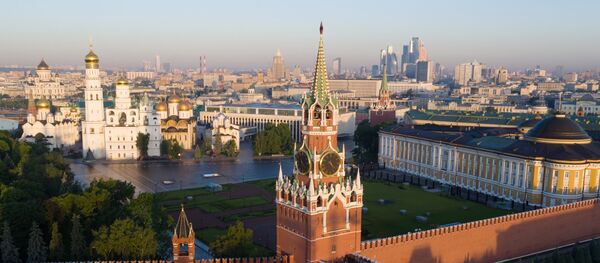 Поглед на московски Кремљ Поглед на московски Кремљ - Sputnik Србија