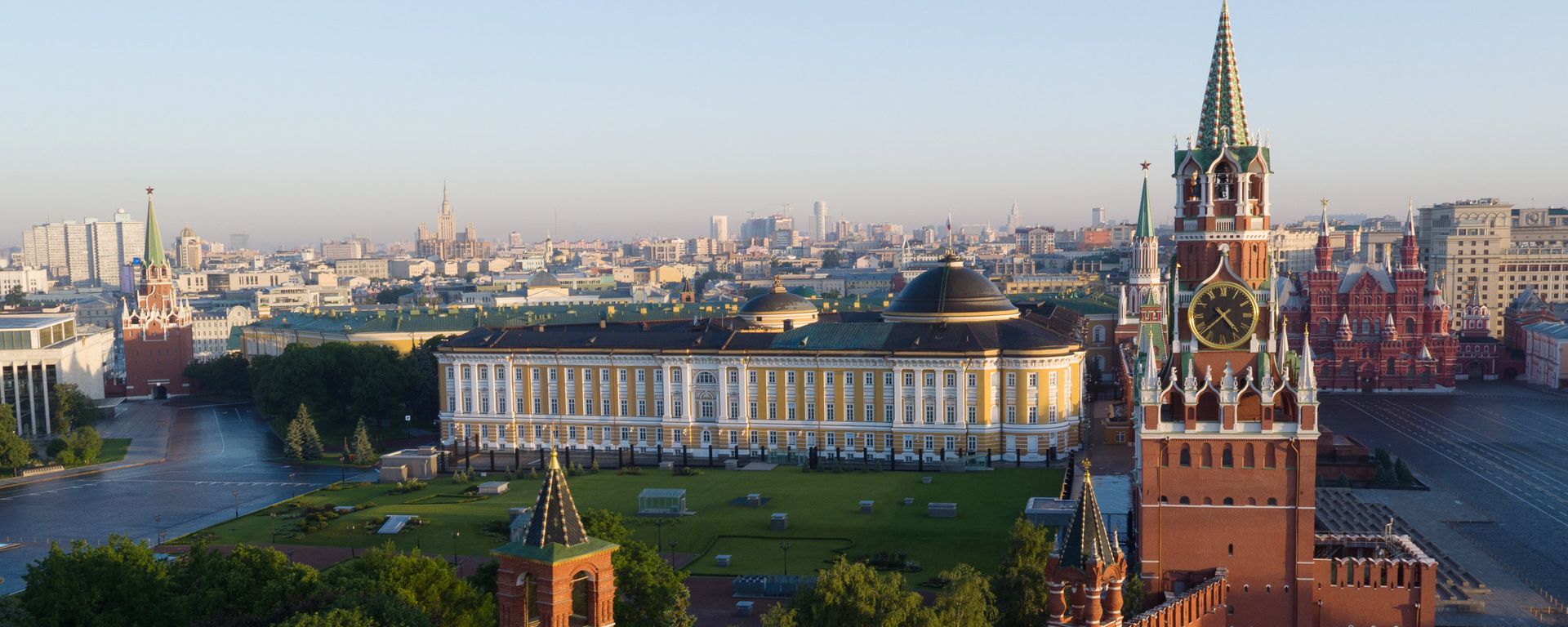 Поглед на московски Кремљ - Sputnik Србија, 1920, 14.09.2026