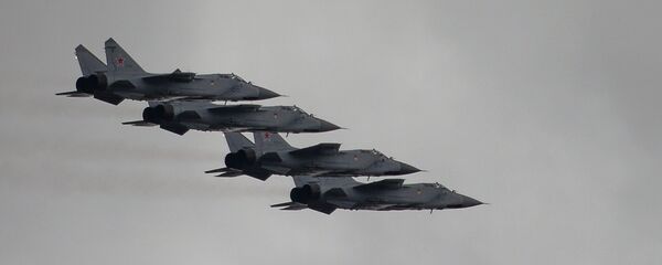 Руски ловци-пресретачи МиГ-31 Руски ловци-пресретачи МиГ-31 - Sputnik Србија