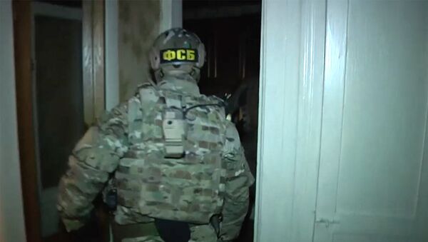 Pripadnici FSB tokom hapšenja lica osumnjičenih za pripremanje terorističkog napada u Sankt Peterburgu - Sputnik Srbija