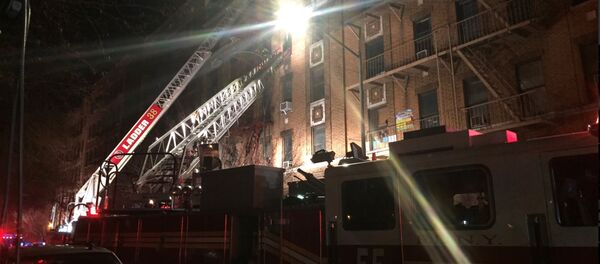 Požar u Bronksu Požar u Bronksu - Sputnik Srbija