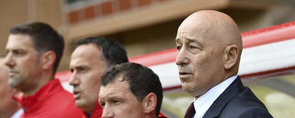 Славољуб Муслин и стручни штаб репрезентације - Sputnik Србија