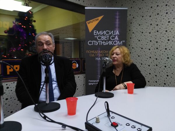 Нада Поповић Перишић и Мило Ломпар: Ми немамо сагласност у културном смислу, а то је дубља сагласност од политичке Нада Поповић Перишић и Мило Ломпар: Ми немамо сагласност у културном смислу, а то је дубља сагласност од политичке - Sputnik Србија