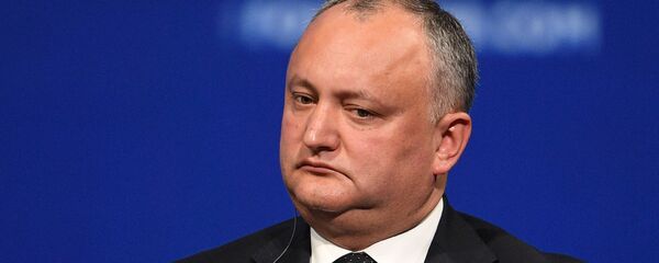 Predsednik Moldavije Igor Dodon na plenarnom zasedanju Međunarodnog ekonomskog foruma u Sankt Peterburgu 2017. Predsednik Moldavije Igor Dodon na plenarnom zasedanju Međunarodnog ekonomskog foruma u Sankt Peterburgu 2017. - Sputnik Srbija