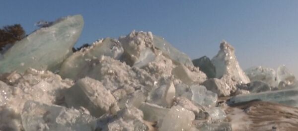 Ледини зид између Руије и Кине Ледини зид између Руије и Кине - Sputnik Србија