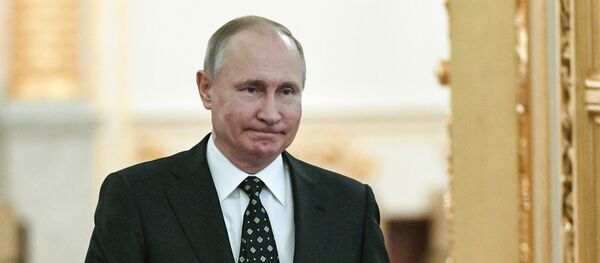 Председник Русије Владимир Путин долази на заседање Државног савета у Кремљу Председник Русије Владимир Путин долази на заседање Државног савета у Кремљу - Sputnik Србија