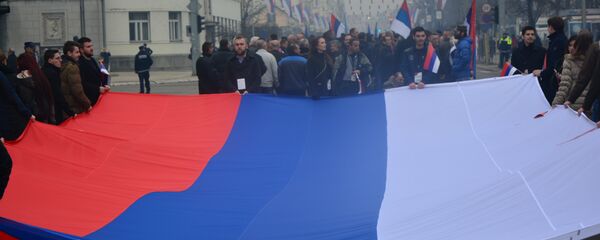 Српска застава на дефилеу поводом прославе Дана Републике Српске у Бањалуци. - Sputnik Србија