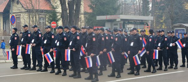 Полицајци РС на дефилеу поводом прославе Дана Републике Српске у Бањалуци. - Sputnik Србија