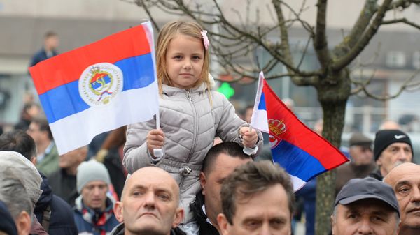 Српска уз помоћ Србије бије битку против опасне пошасти Српска уз помоћ Србије бије битку против опасне пошасти - Sputnik Србија
