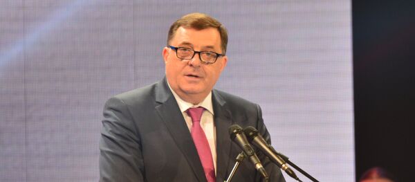 Председник РС Милорад Додик говори на свечаној академији поводом прославе Дана Републике Српске у Бањалуци. - Sputnik Србија