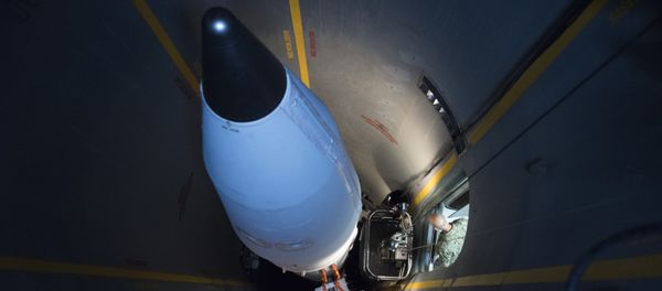 Ракета за пресретање копненог базирања у војној бази Форт Грили на Аљасци Ракета за пресретање копненог базирања у војној бази Форт Грили на Аљасци - Sputnik Србија
