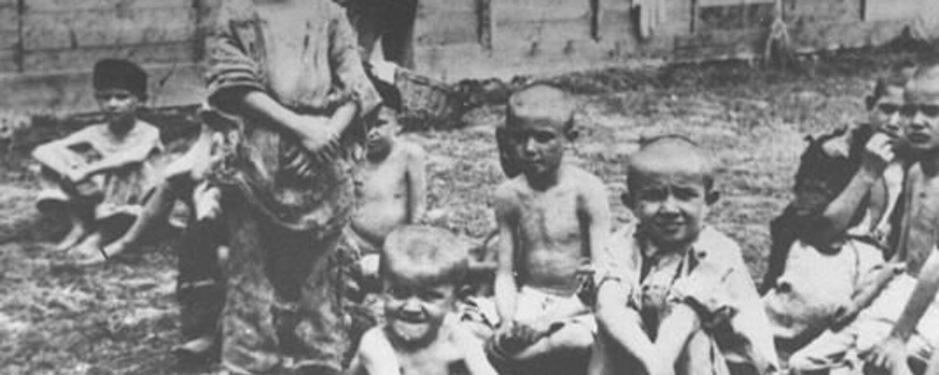 Српска деца у усташком концентрационом логору у Сиску - Sputnik Србија, 1920, 14.05.2022