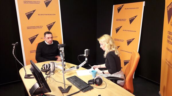 Министар Вулин у студију са уредницом Наташом Милосављевић - Sputnik Србија