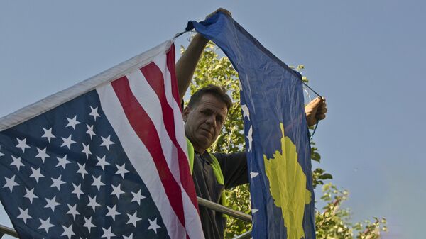 Zastave, Kosovo, Amerika - Sputnik Srbija
