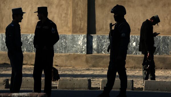 Афганистанска полиција на месту самоубилачког напада у Кабулу. 27. фебруар 2016. - Sputnik Србија