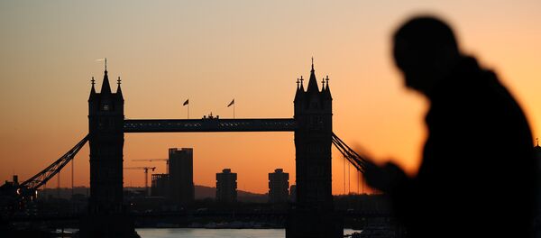 Osvit u Londonu Osvit u Londonu - Sputnik Srbija