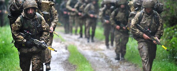 Британски војници на војним вежбама - Sputnik Србија