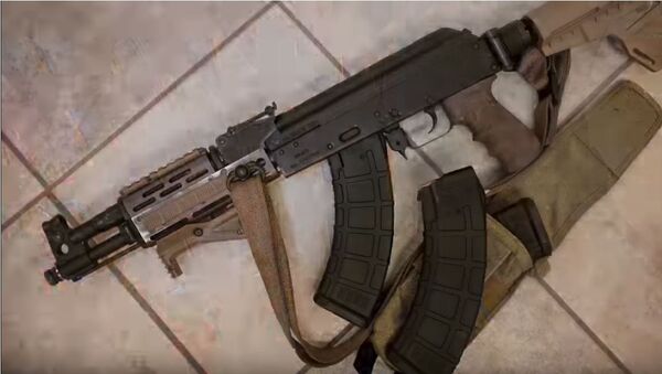 Америчка компанија Сенчури армс укрстила је чувени аутомат калашњиков са пиштољем глок у свом новом пиштољу АК-Драко НАК-9. - Sputnik Србија