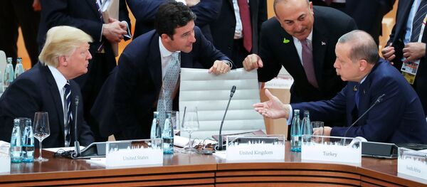 Predsednik SAD Donald Tramp i predsednik Turske Redžep Tajip Erdogan - Sputnik Srbija