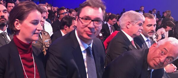 Премијерка Србије Ана Брнабић и председник Србије Александар Вучић на Давосу Премијерка Србије Ана Брнабић и председник Србије Александар Вучић на Давосу - Sputnik Србија