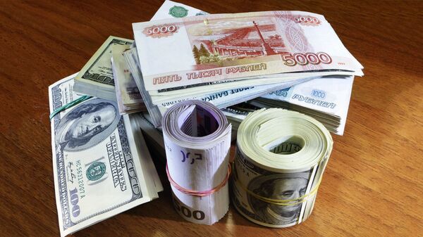 Rublje, dolari i evri - Sputnik Srbija