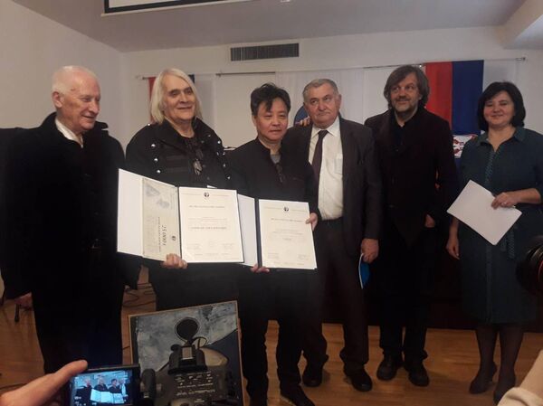 Laureati sa članovima žirija Laureati sa članovima žirija - Sputnik Srbija