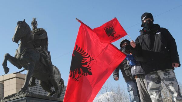 Албанске заставе у Приштини - Sputnik Србија