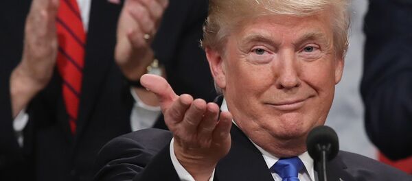 Након Трамповог уласка у Белу кућу, многе познате жене обукле су белу хаљину у знак протеста Након Трамповог уласка у Белу кућу, многе познате жене обукле су белу хаљину у знак протеста - Sputnik Србија