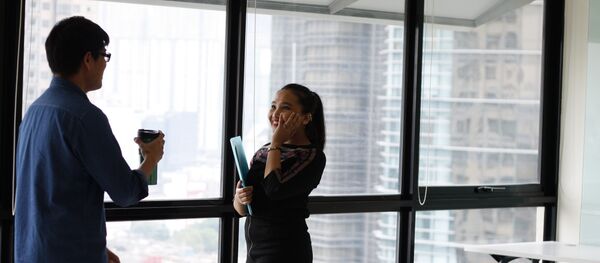 Запослени на паузи у канцеларији - Sputnik Србија