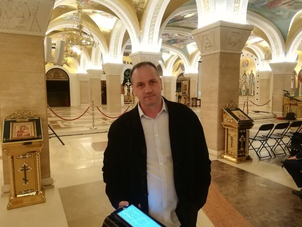 Moramo se svi ujediniti i zahtevati da se na ovaj zločin stavi tačka, poručuje producent filma Milan Lakić. Moramo se svi ujediniti i zahtevati da se na ovaj zločin stavi tačka, poručuje producent filma Milan Lakić. - Sputnik Srbija