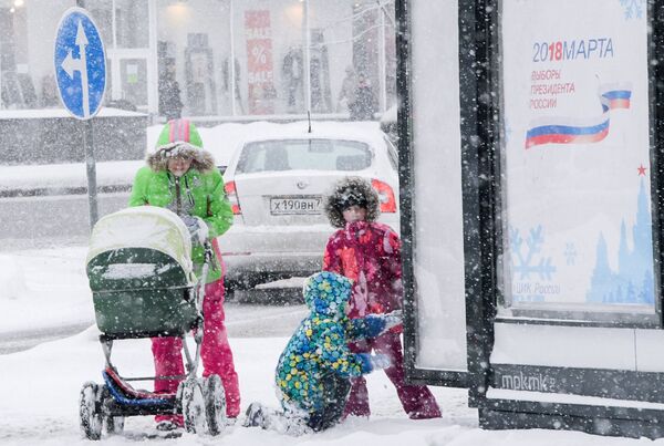 Према прогнозама, овакве снежне падавине дешавају се једном у сто година. - Sputnik Србија