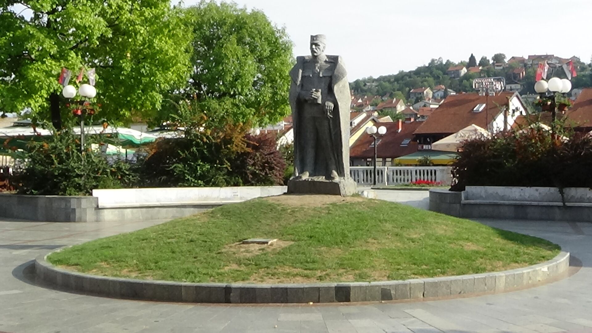 Споменик војводи Живојину Мишићу у Ваљеву. - Sputnik Србија, 1920, 17.06.2023