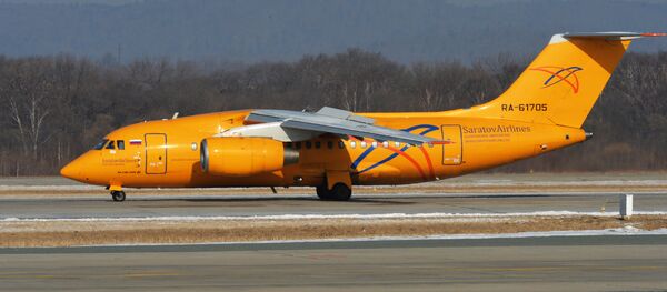 Avion An-148-100V avio-kompanije Saratovske avialinije na aerodromu u Vladivostoku - Sputnik Srbija
