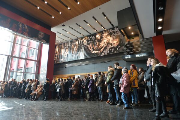 Комеморација глумцу Небојши Глоговцу у ЈДП - Sputnik Србија