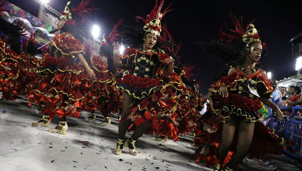 Učesnici karnevala u Rio de Žaneiru - Sputnik Srbija