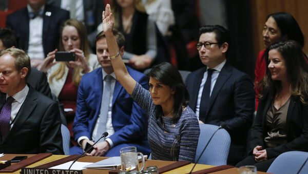 Američka ambasadorka u UN Niki Hejli tokom zasedanja Saveta bezbednosti UN u Njujorku - Sputnik Srbija