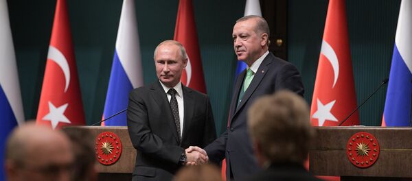 Predsednici Rusije i Turske Vladimir Putin i Redžep Tajip Erdogan tokom zajedničke konferencije za medije - Sputnik Srbija