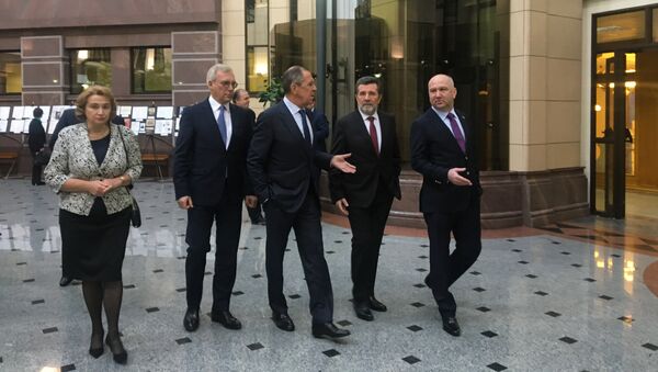 Ministar spoljnih poslova Rusije Sergej Lavrov u poseti našoj ambasadi u Moskvi - Sputnik Srbija