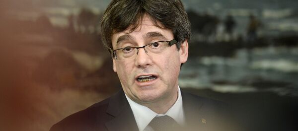 Bivši šef katalonske vlade Karles Pudždemon govori na konferenciji za medije u Kopenhagenu Bivši šef katalonske vlade Karles Pudždemon govori na konferenciji za medije u Kopenhagenu - Sputnik Srbija