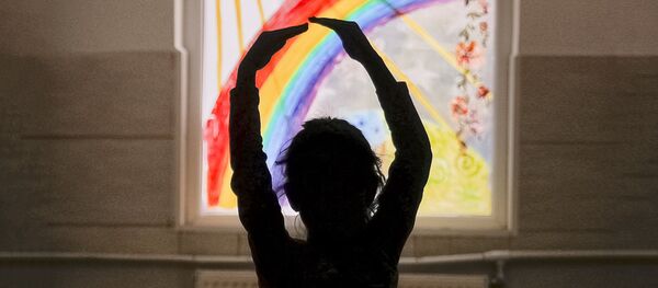 Девојчица изводи пируету - Sputnik Србија