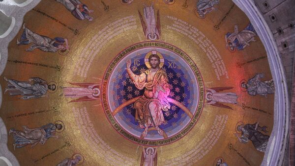 Мозаик у куполи Храма Светог Саве. - Sputnik Србија