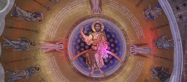 Mozaik u kupoli Hrama Svetog Save. Mozaik u kupoli Hrama Svetog Save. - Sputnik Srbija