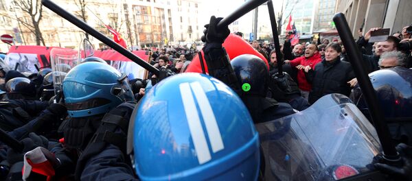 Сукоби у Италији Сукоби у Италији - Sputnik Србија