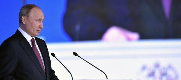 Ruski predsednik Vladimir Putin obraća se Federalnoj skupštini - Sputnik Srbija